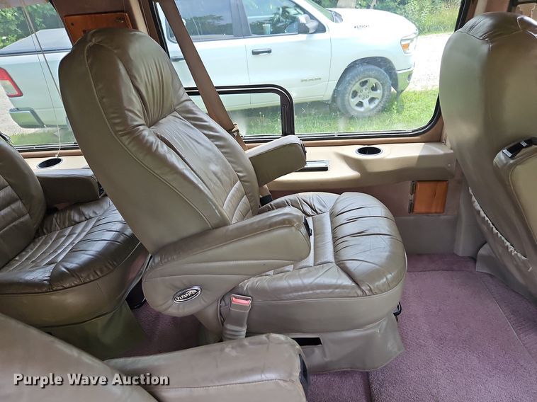 image for item LL9264 2000 Ford E250  van