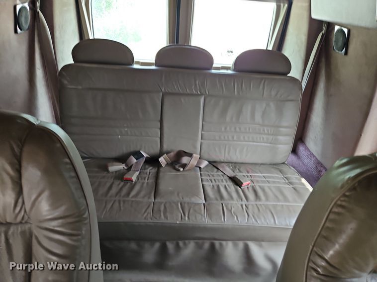 image for item LL9264 2000 Ford E250  van