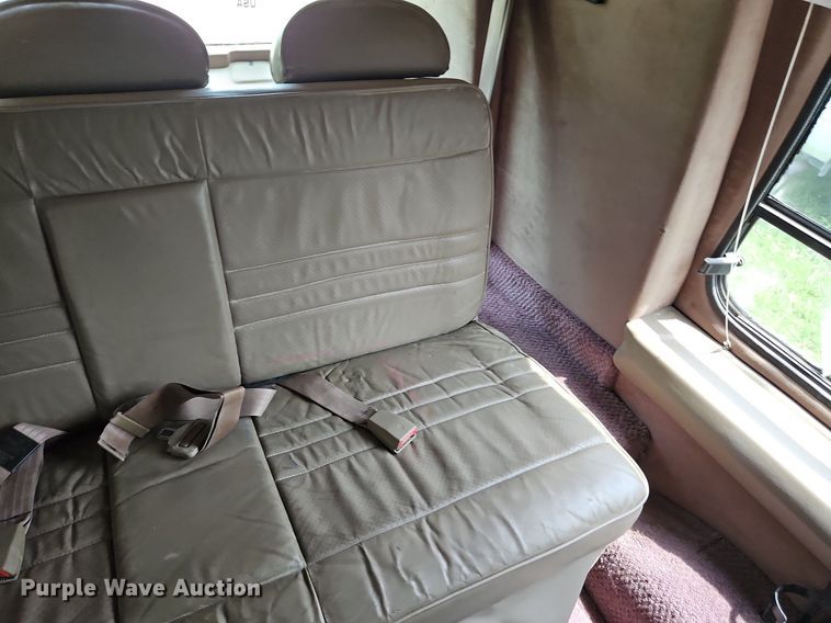 image for item LL9264 2000 Ford E250  van