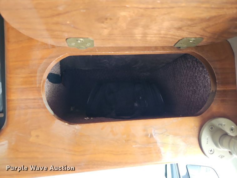 image for item LL9264 2000 Ford E250  van