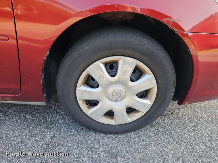 image for item LL9266 2002 Toyota Camry LE