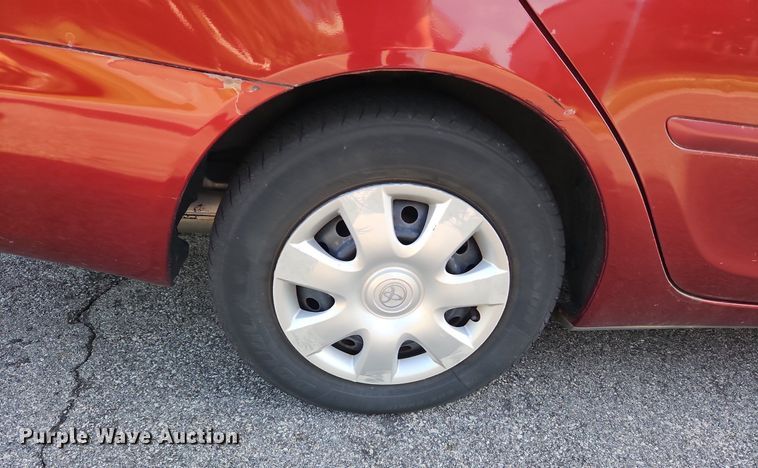 image for item LL9266 2002 Toyota Camry LE