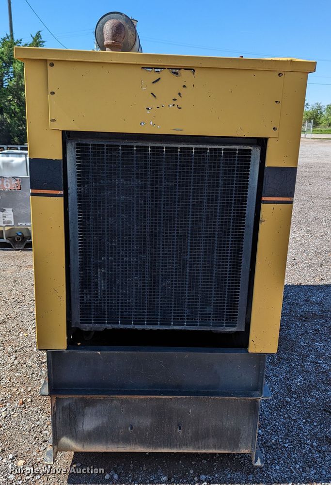 image for item LM9801 1998 Olympian  generator