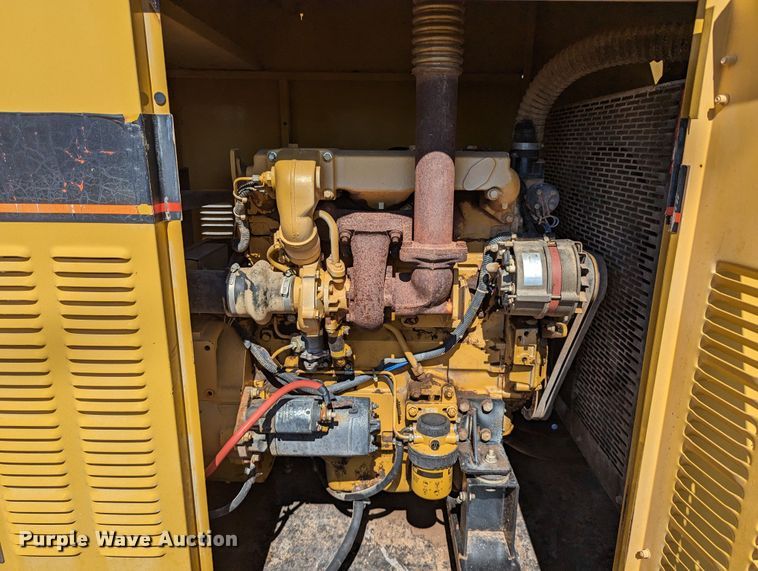 image for item LM9801 1998 Olympian  generator