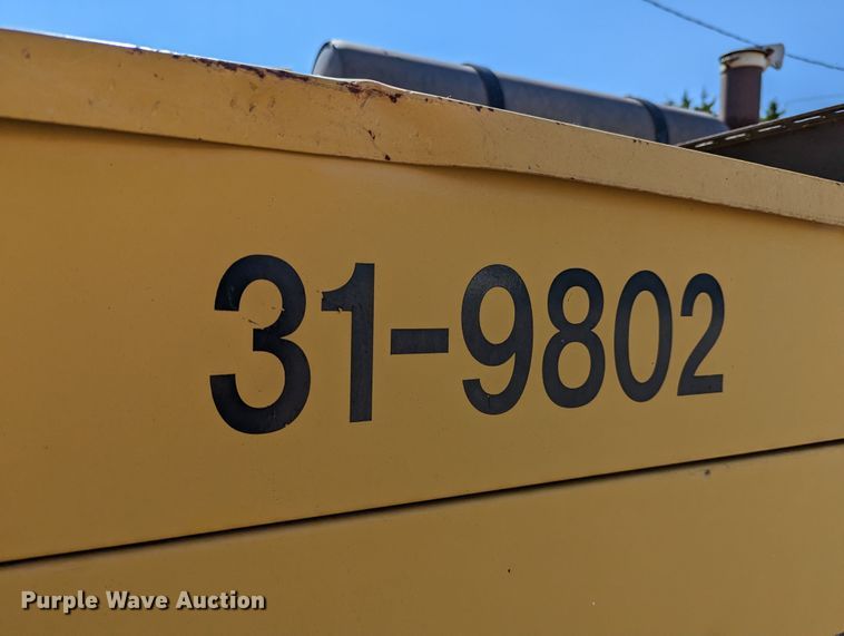 image for item LM9801 1998 Olympian  generator