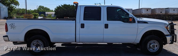 image for item LM9802 2016 Ford F250 Super Duty XL  Crew Cab pickup truck