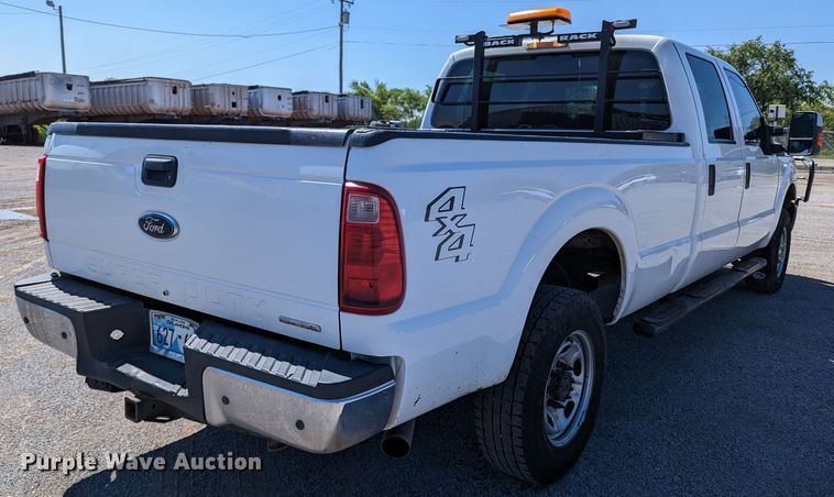 image for item LM9802 2016 Ford F250 Super Duty XL  Crew Cab pickup truck