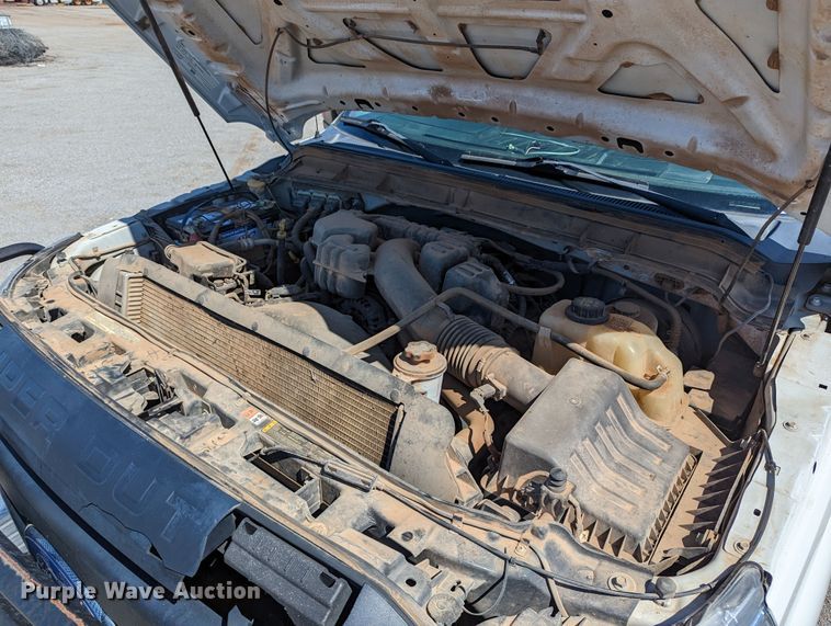 image for item LM9802 2016 Ford F250 Super Duty XL  Crew Cab pickup truck