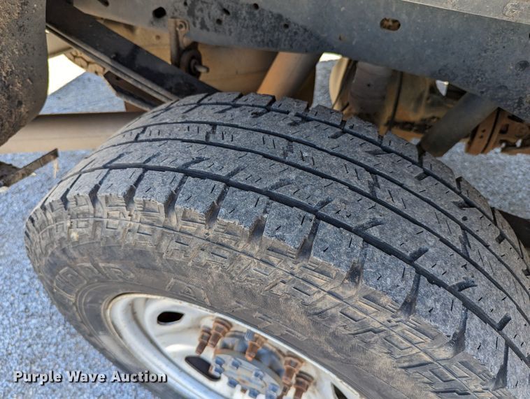 image for item LM9802 2016 Ford F250 Super Duty XL  Crew Cab pickup truck