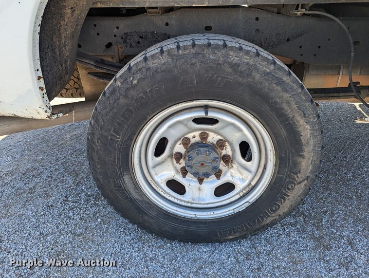 image for item LM9802 2016 Ford F250 Super Duty XL  Crew Cab pickup truck