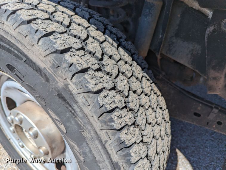 image for item LM9802 2016 Ford F250 Super Duty XL  Crew Cab pickup truck