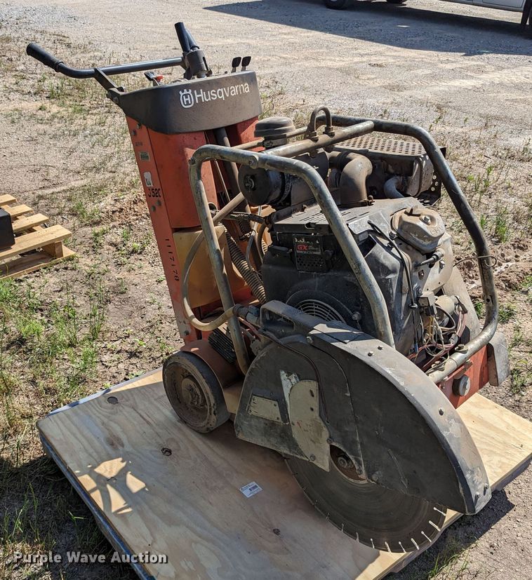 image for item LM9809 2008 Husqvarna FS520  concrete saw