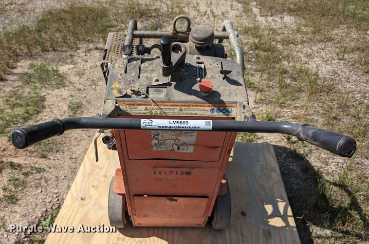 image for item LM9809 2008 Husqvarna FS520  concrete saw