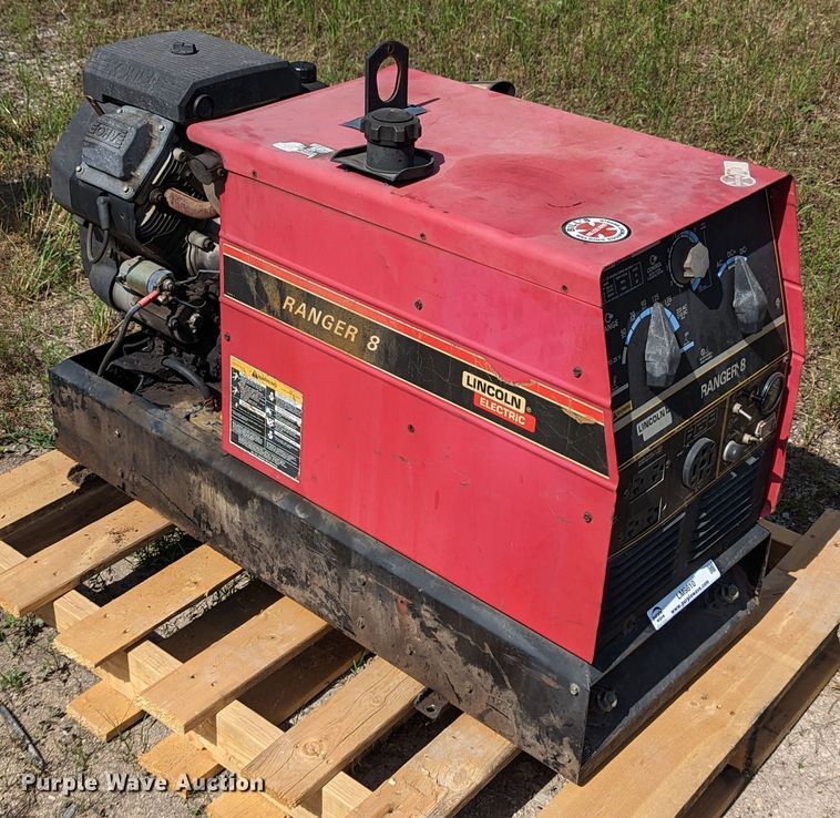 image for item LM9810 Lincoln Ranger 8  welder/generator