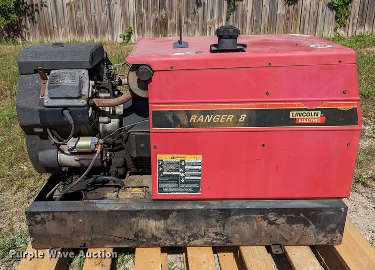 image for item LM9810 Lincoln Ranger 8  welder/generator