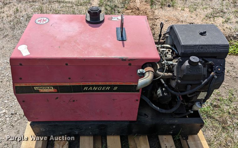 image for item LM9810 Lincoln Ranger 8  welder/generator