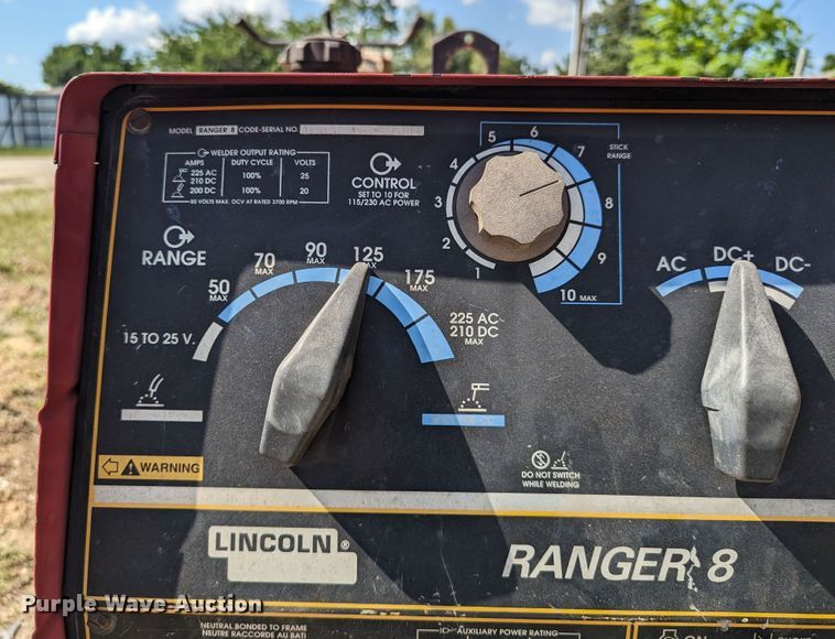 image for item LM9810 Lincoln Ranger 8  welder/generator