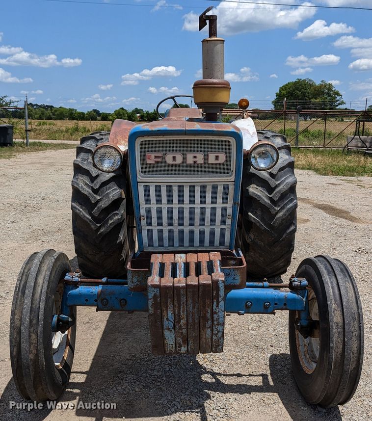 image for item LM9815 1973 Ford 5000  tractor