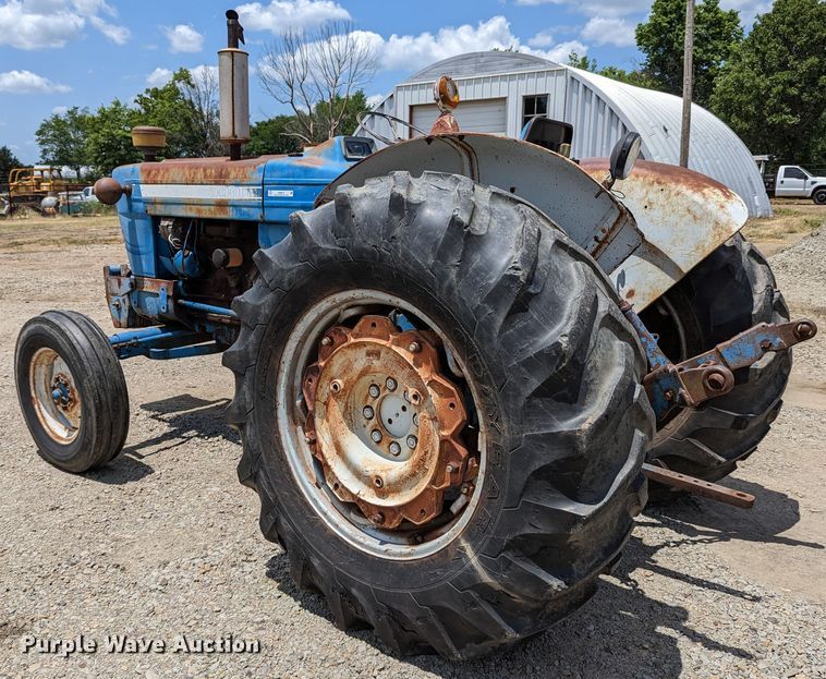 image for item LM9815 1973 Ford 5000  tractor