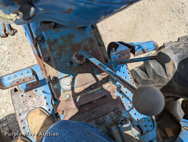 image for item LM9815 1973 Ford 5000  tractor