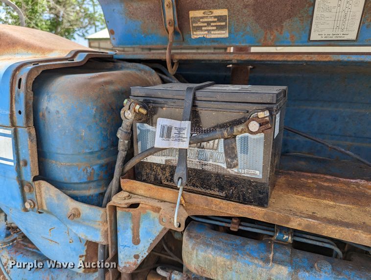 image for item LM9815 1973 Ford 5000  tractor