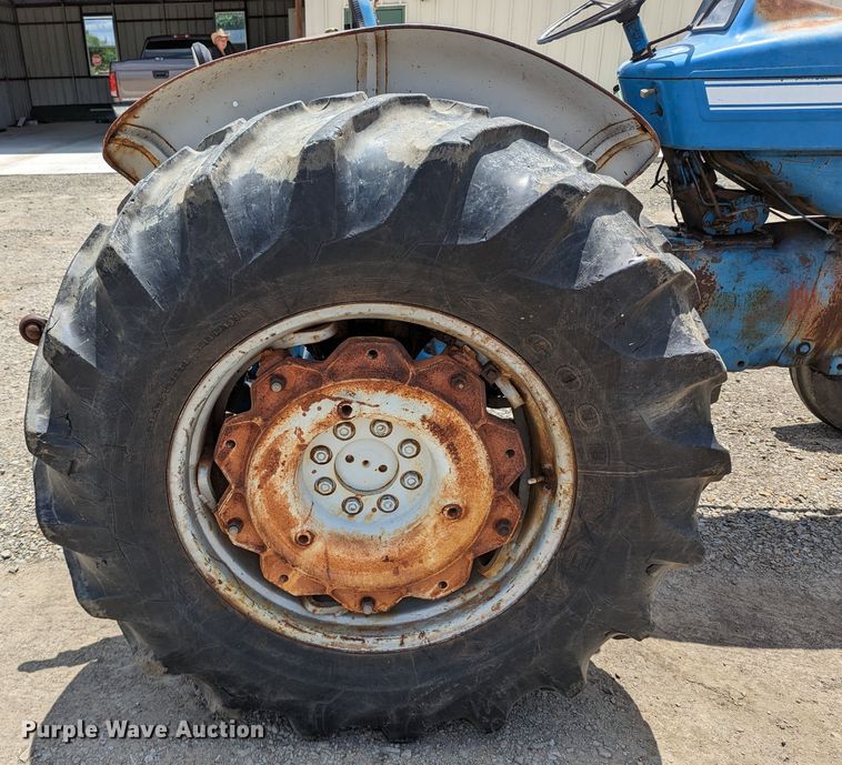 image for item LM9815 1973 Ford 5000  tractor