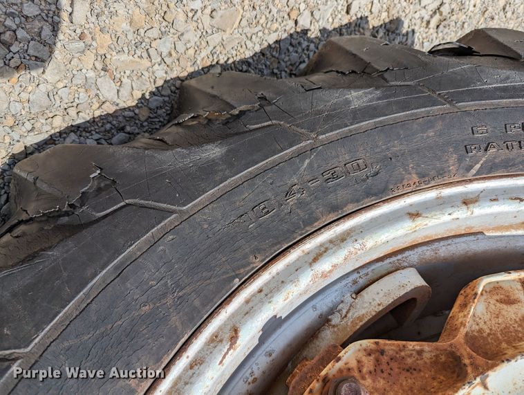 image for item LM9815 1973 Ford 5000  tractor