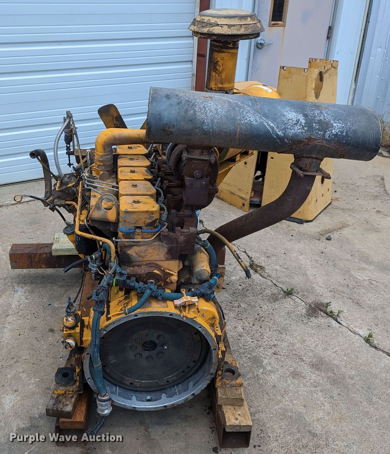 image for item LM9818 Cummins 6T-590  engine