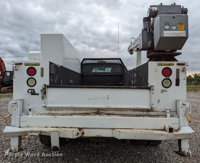 image for item LM9829 2011 Ford F550 Super Duty  utility / service truck