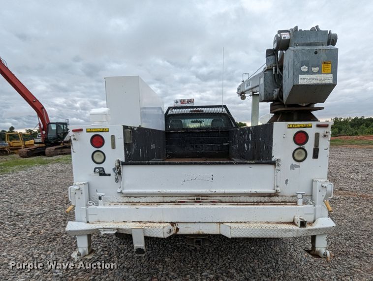 image for item LM9829 2011 Ford F550 Super Duty  utility / service truck