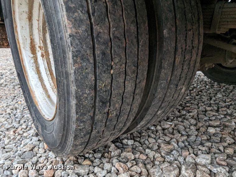 image for item LM9829 2011 Ford F550 Super Duty  utility / service truck