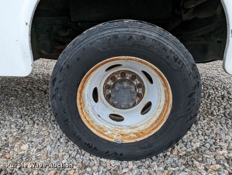 image for item LM9829 2011 Ford F550 Super Duty  utility / service truck