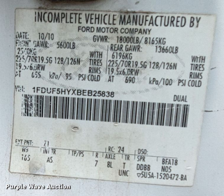 image for item LM9829 2011 Ford F550 Super Duty  utility / service truck