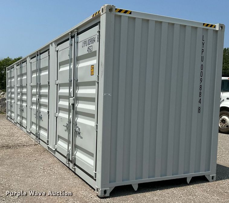 image for item LN9248 40'L shipping container