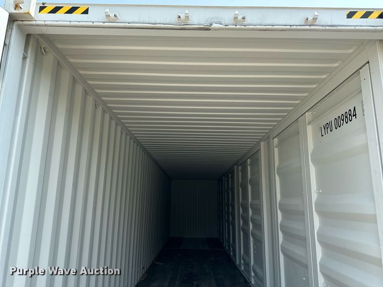 image for item LN9248 40'L shipping container
