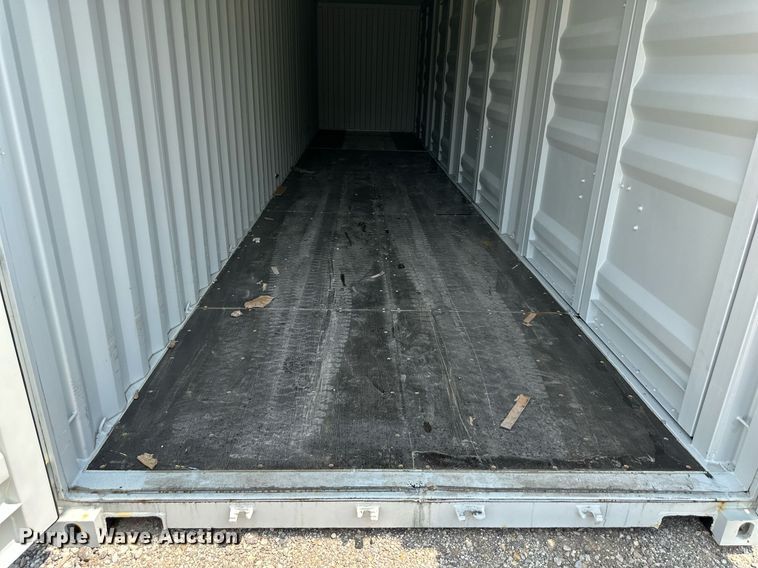 image for item LN9248 40'L shipping container