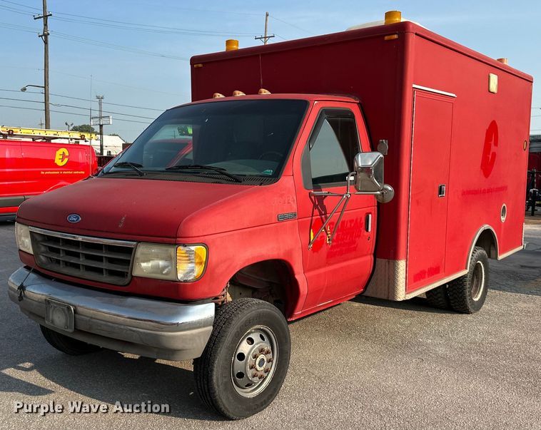 image for item LN9253 1994 Ford E350  box truck
