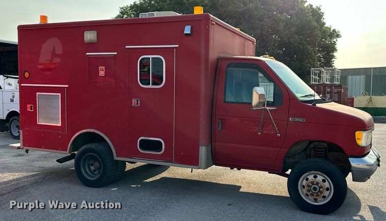 image for item LN9253 1994 Ford E350  box truck
