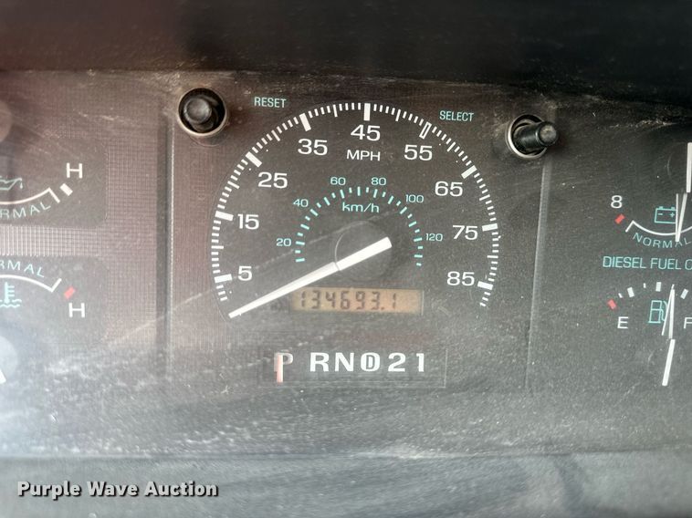 image for item LN9253 1994 Ford E350  box truck