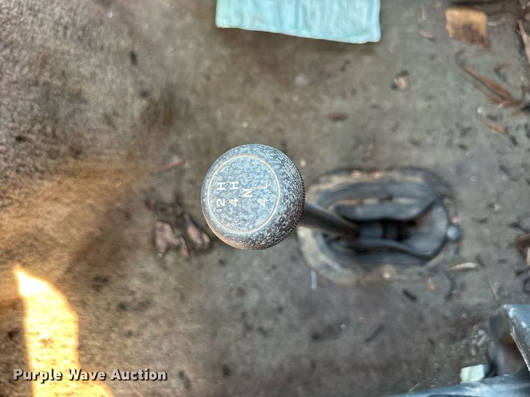 image for item LN9253 1994 Ford E350  box truck