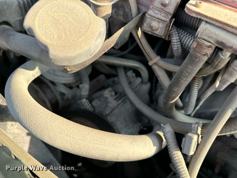 image for item LN9253 1994 Ford E350  box truck