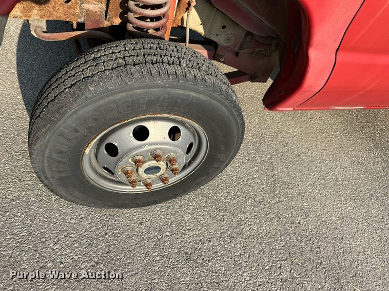 image for item LN9253 1994 Ford E350  box truck