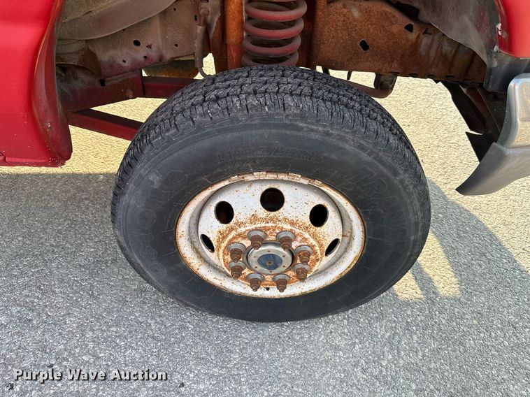 image for item LN9253 1994 Ford E350  box truck