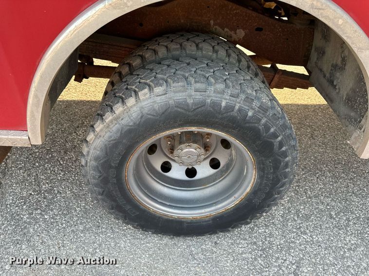 image for item LN9253 1994 Ford E350  box truck