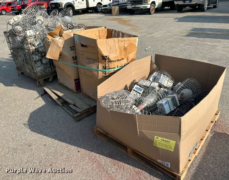 image for item LN9254 Approximately 60 Bergen Inc. light fixtures