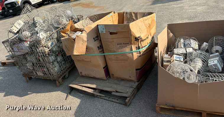 image for item LN9254 Approximately 60 Bergen Inc. light fixtures