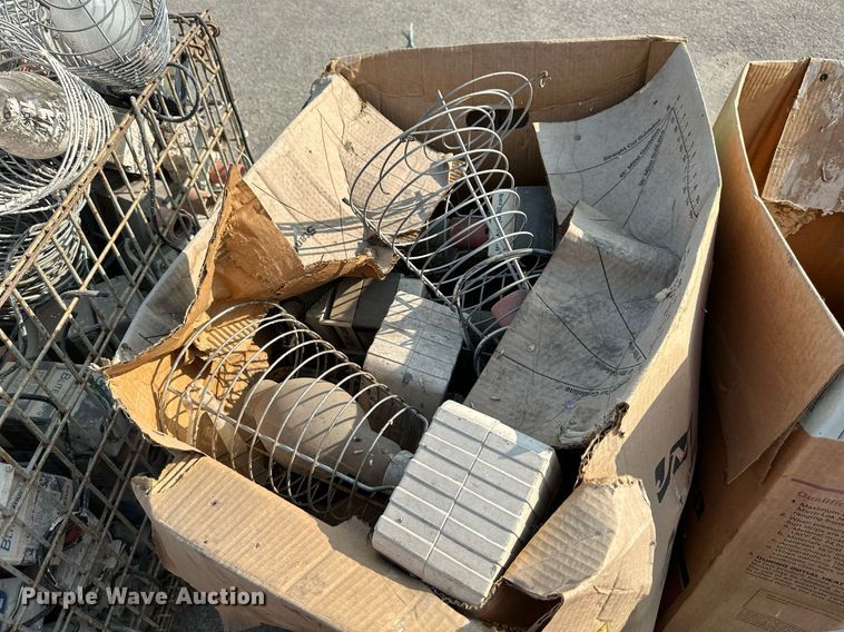 image for item LN9254 Approximately 60 Bergen Inc. light fixtures