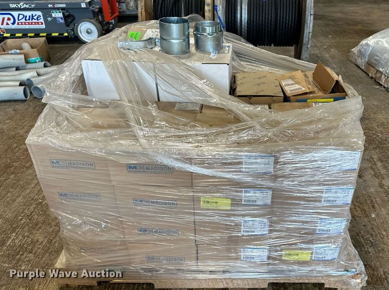 image for item LN9264 Approximately 148 pipe fittings