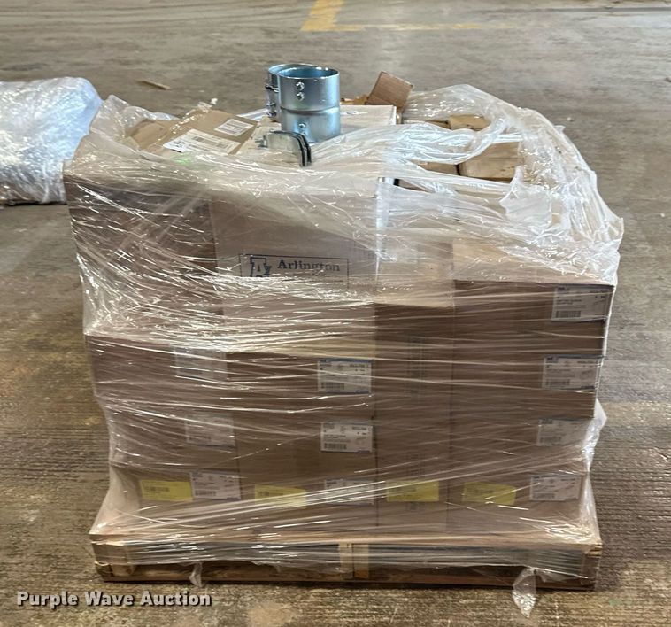 image for item LN9264 Approximately 148 pipe fittings