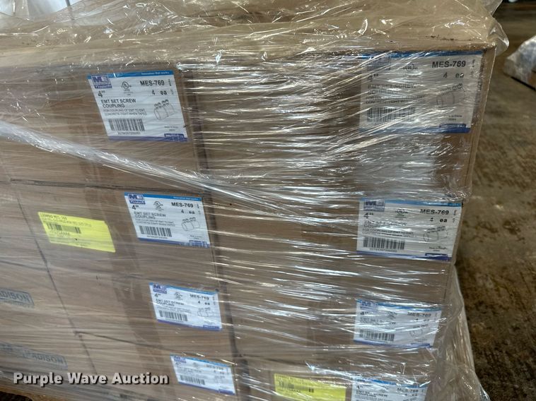 image for item LN9264 Approximately 148 pipe fittings